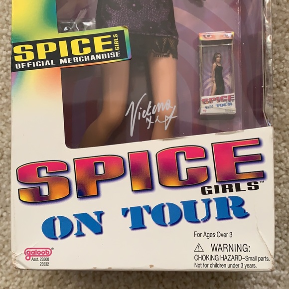 Vintage 1998 New in the Box Posh Spice Girls On Tour - Picture 14 of 16